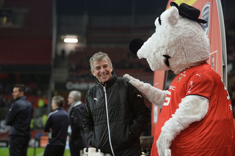 Nantes: Gourcuff, un coach pour éteindre l'incendie Nantes: Gourcuff, un coach pour éteindre l'incendie