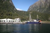 À Milford Sound, la montagne prend le large ! À Milford Sound, la montagne prend le large !