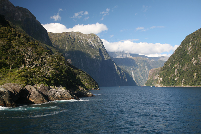 À Milford Sound, la montagne prend le large ! À Milford Sound, la montagne prend le large !