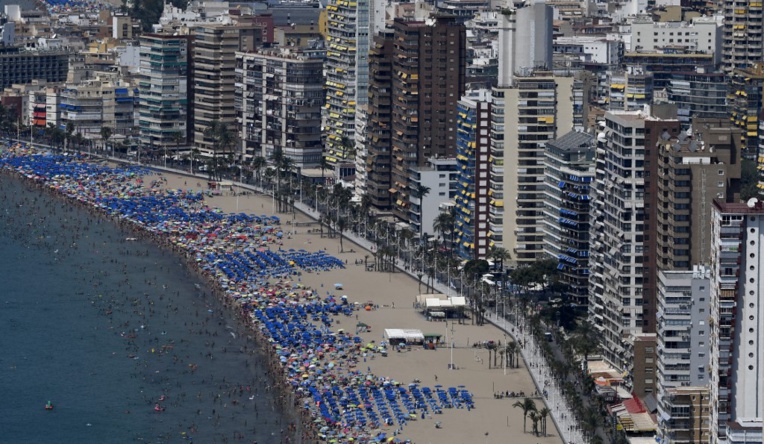 Espagne: accusés de viol, cinq Français inculpés à Benidorm