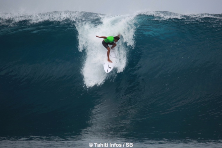 Tous les ans les meilleurs surfeurs de la planète se retrouvent  sur le spot de Presqu'Île pour le Tahiti Pro Teahupoo.