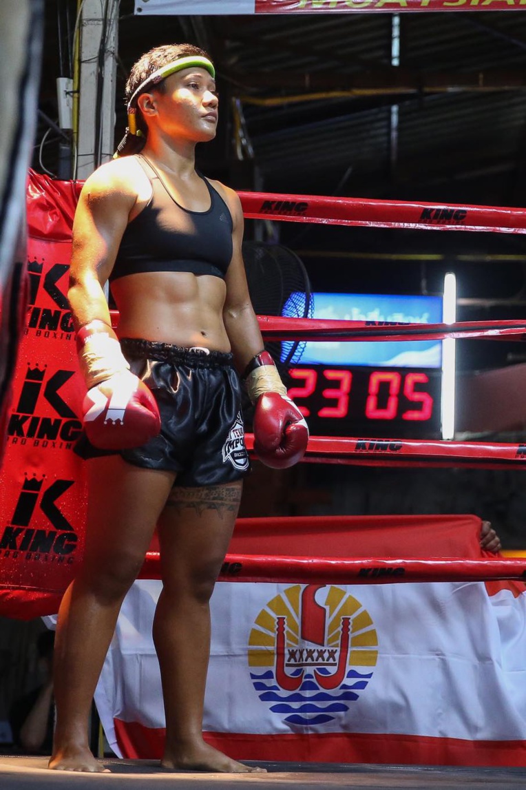 Anna gagne par TKO en Thaïlande
