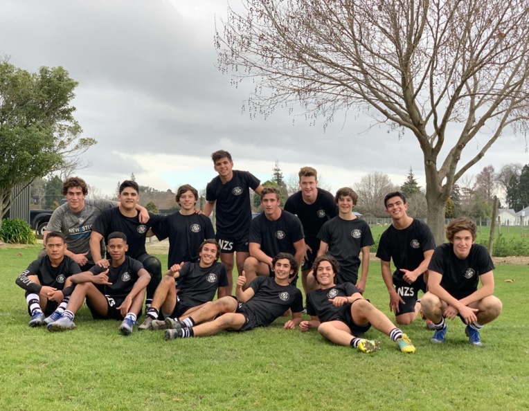 Deux jeunes en stage en pays All Black Deux jeunes en stage en pays All Black