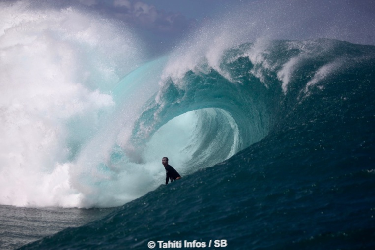 Ryan Gallina, Hawaiien résident à Teahupo' depuis des années...