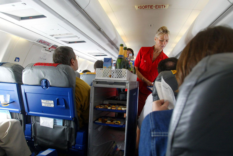 Réforme des retraites: pilotes, hôtesses et stewards appelés à manifester le 16 septembre Réforme des retraites: pilotes, hôtesses et stewards appelés à manifester le 16 septembre
