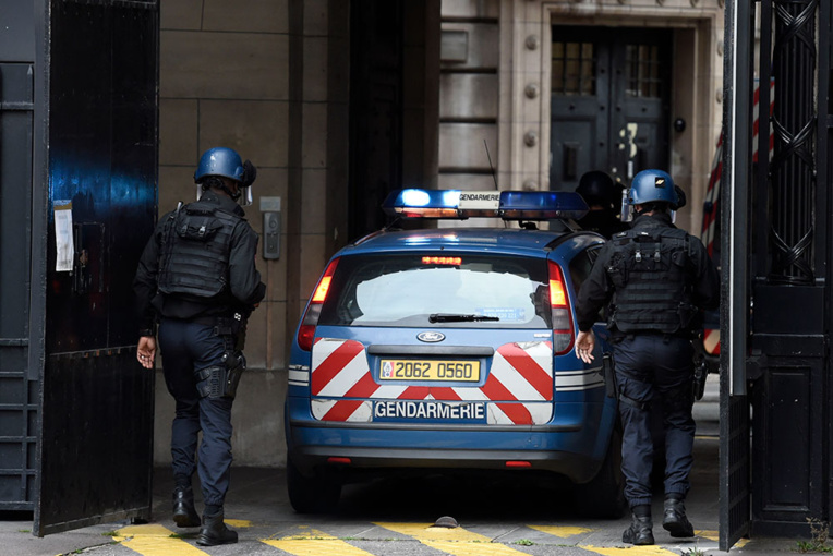 G7: cinq interpellations après un appel à attaquer des gendarmes G7: cinq interpellations après un appel à attaquer des gendarmes