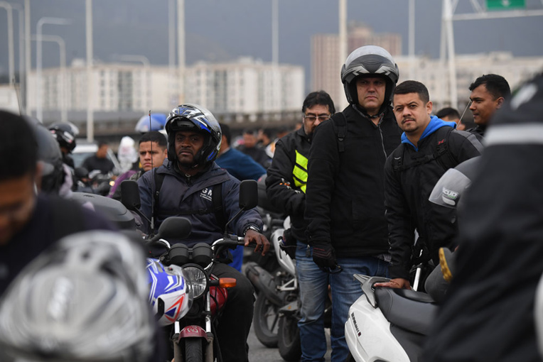 Le preneur d'otages dans un bus à Rio abattu par la police