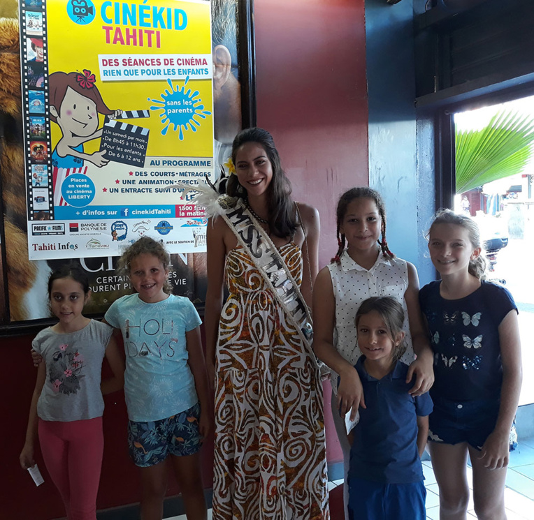 Cette fan de cinéma adhère pleinement au concept de Cinékid. Elle l’a prouvé en restant toute la matinée aux côtés des enfants.