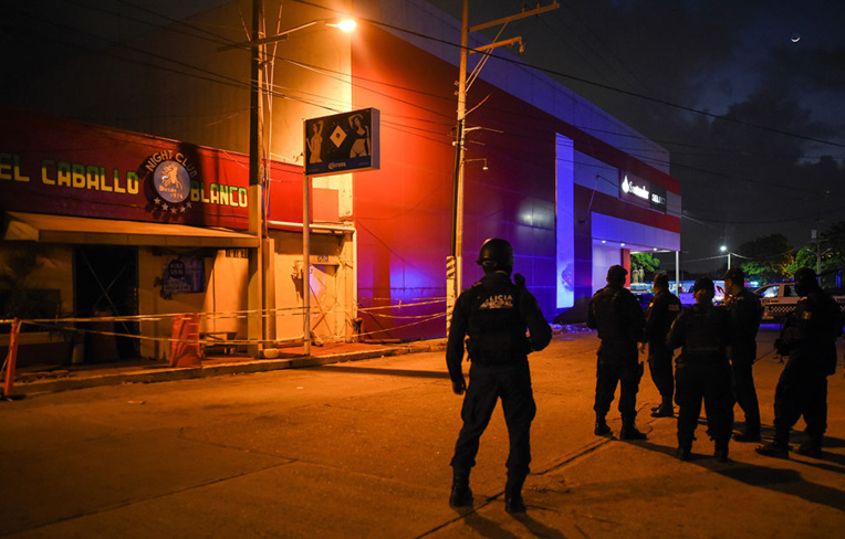 Mexique: 23 morts dans l'incendie criminel d'un bar de la région de Veracruz