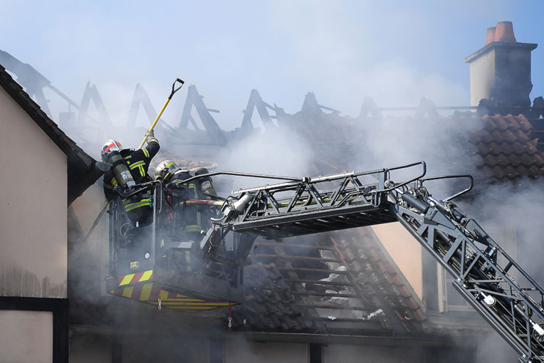 Un enfant meurt dans un incendie près de Strasbourg, un suspect interpellé