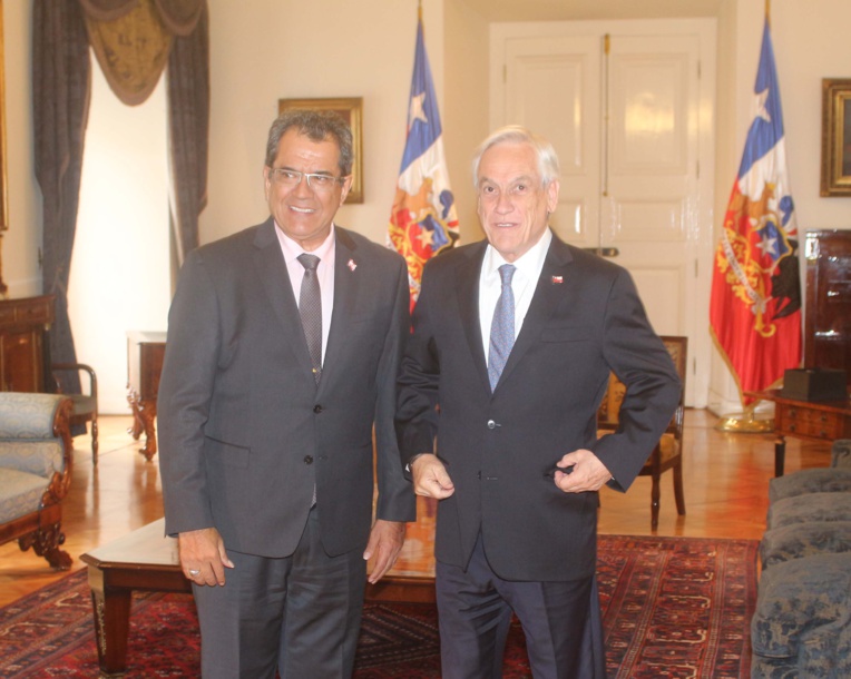 Le Président Pinera "intéressé" par un câble Chili-Tahiti Le Président Pinera "intéressé" par un câble Chili-Tahiti