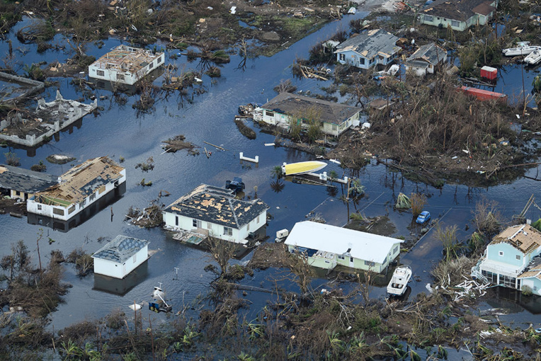 Aux Bahamas, l'attente interminable des proches des sinistrés de l'ouragan Dorian