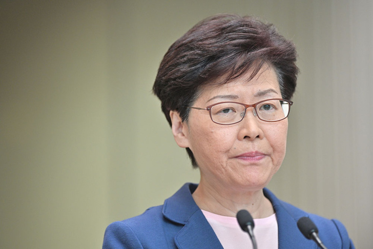 Hong Kong: la cheffe de l'exécutif appelle au dialogue, malgré le scepticisme