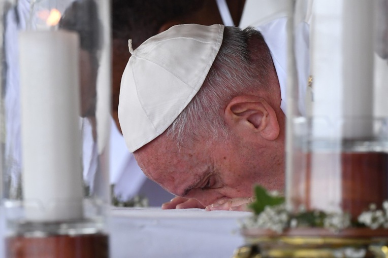 A Maurice, le pape s'inquiète des jeunes tombant dans la drogue