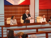 Des "délégués pour la Nouvelle-Calédonie" dans cinq ambassades françaises