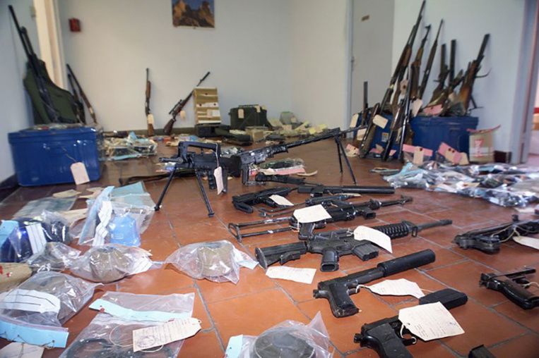 Campagne tous azimuts contre les ventes d'armes françaises Campagne tous azimuts contre les ventes d'armes françaises