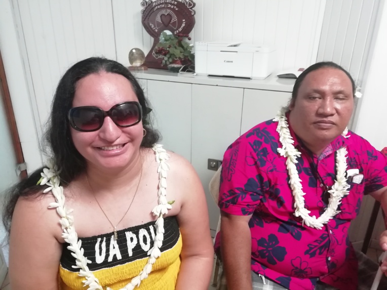 La vice-présidente et le président de Mata Hotu. La vice-présidente et le président de Mata Hotu.