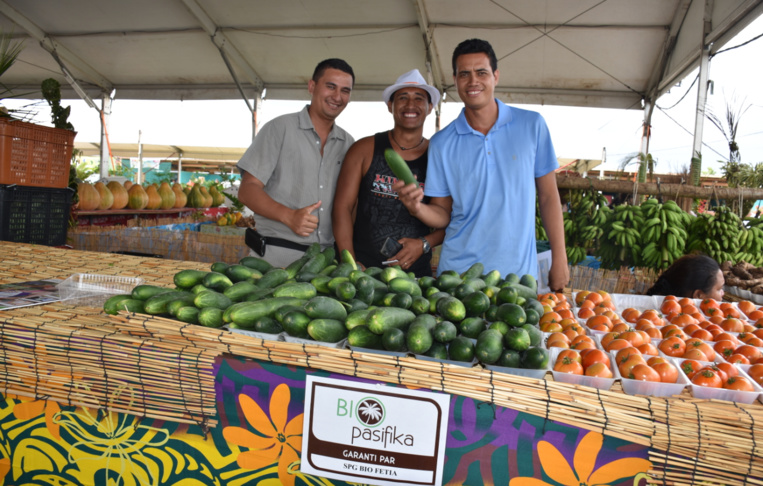 Les Trois Mousquetaires du bio : Estall Toarii, Jean-Baptiste Tavanae et Moetini Moutane. Les Trois Mousquetaires du bio : Estall Toarii, Jean-Baptiste Tavanae et Moetini Moutane.