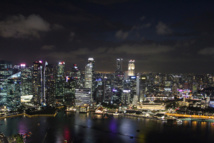 Le quartier des affaires vu depuis le Skypark la nuit. La plus belle vue de Singapour.