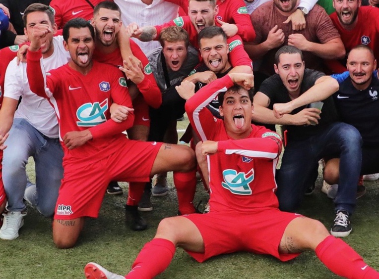 Heimanu Taiarui (à gauche) a donné la victoire à son équipe alsacienne Heimanu Taiarui (à gauche) a donné la victoire à son équipe alsacienne