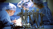 USA: une fillette de neuf ans subit avec succès une greffe de six organes