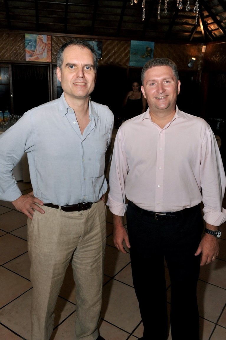 Olivier Rauch, nouveau Administrateur directeur général de la banque de Polynésie en compagnie de Frédéric Coin qui part rejoindre Belgrade !