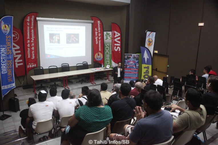 La conférence a donné un avant-goût du programme de vendredi La conférence a donné un avant-goût du programme de vendredi