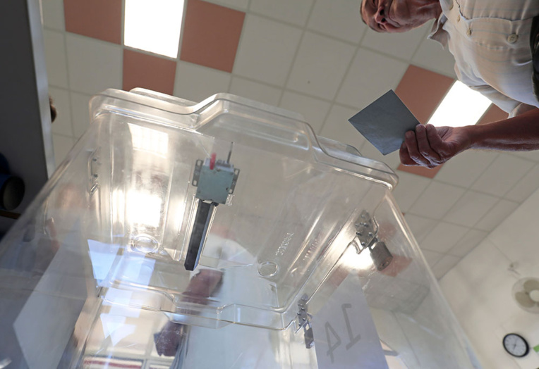 N-Calédonie: un second referendum fin août, début septembre N-Calédonie: un second referendum fin août, début septembre