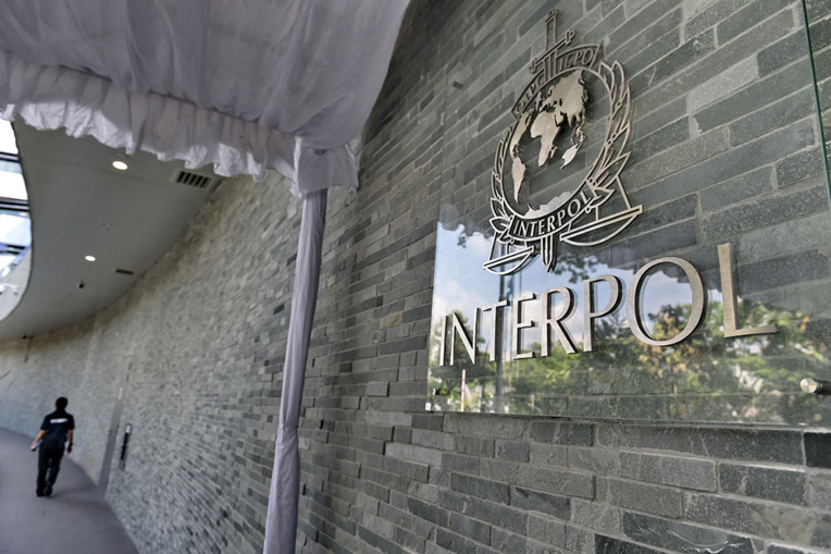 Nelle-Calédonie: la justice s'oppose à l'extradition d'un Chinois fiché par Interpol Nelle-Calédonie: la justice s'oppose à l'extradition d'un Chinois fiché par Interpol
