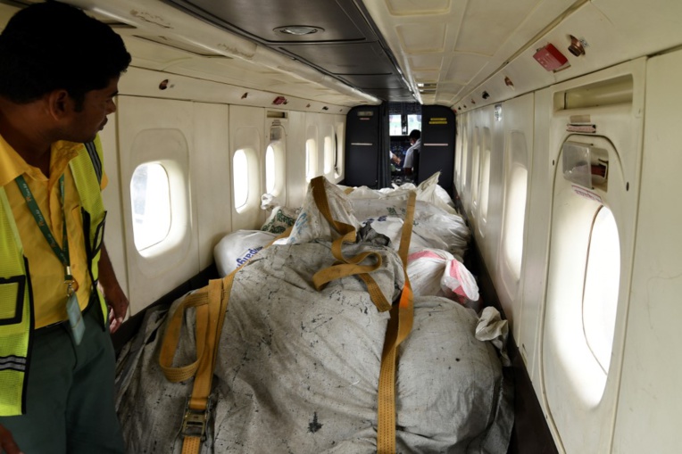 Au Népal, le recyclage des déchets de l'Everest