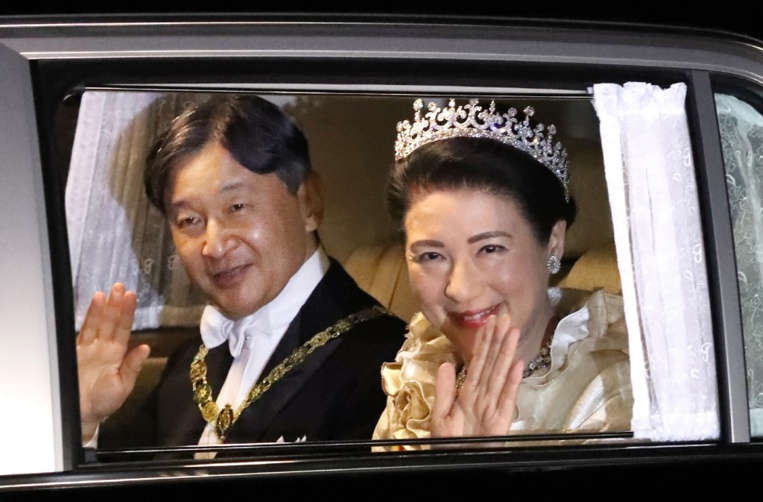 Japon: le nouvel empereur a proclamé son intronisation
