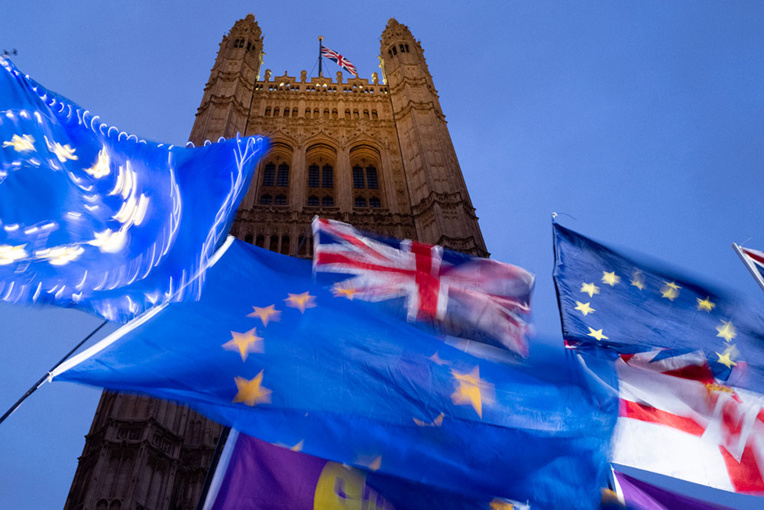 Brexit : Johnson menace de retirer sa loi si les députés refusent de presser le pas Brexit : Johnson menace de retirer sa loi si les députés refusent de presser le pas