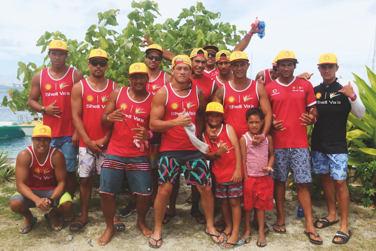 Shell et ses outsiders à la Hawaiki Nui Va'a Shell et ses outsiders à la Hawaiki Nui Va'a