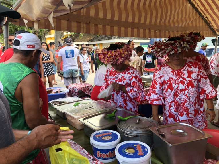 Un ma'a tahiti géant pour lancer les 'aito de la Hawaiki Nui Un ma'a tahiti géant pour lancer les 'aito de la Hawaiki Nui