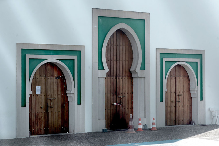 Mosquée de Bayonne: le suspect a une "altération partielle" du discernement, mais sera présenté à un juge