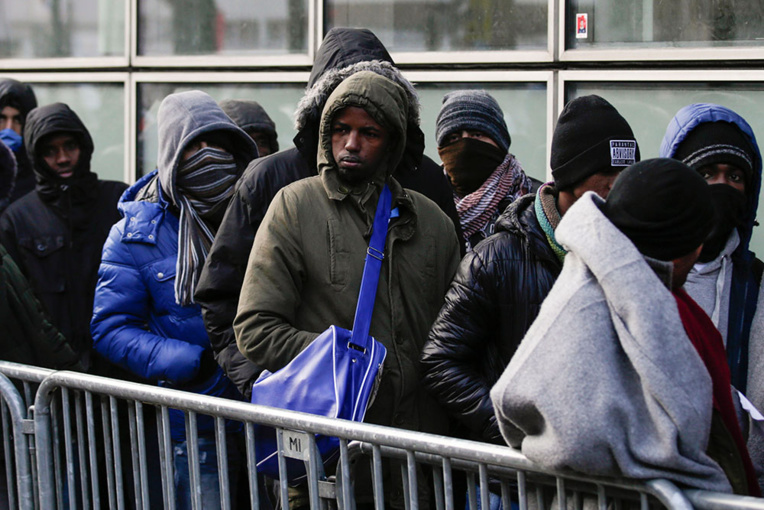 Avec les quotas d'immigration, l'exécutif reprend une vieille antienne de la droite Avec les quotas d'immigration, l'exécutif reprend une vieille antienne de la droite