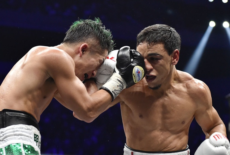 Boxe: le Français Nordine Oubaali conserve son titre mondial WBC des poids coq Boxe: le Français Nordine Oubaali conserve son titre mondial WBC des poids coq