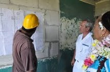 Chantiers de Développement Local et abris de survie : le Haut-commissaire en visite à Hao