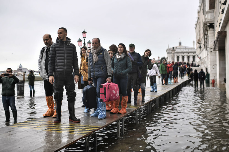 Venise abasourdie après une "acqua alta" historique Venise abasourdie après une "acqua alta" historique
