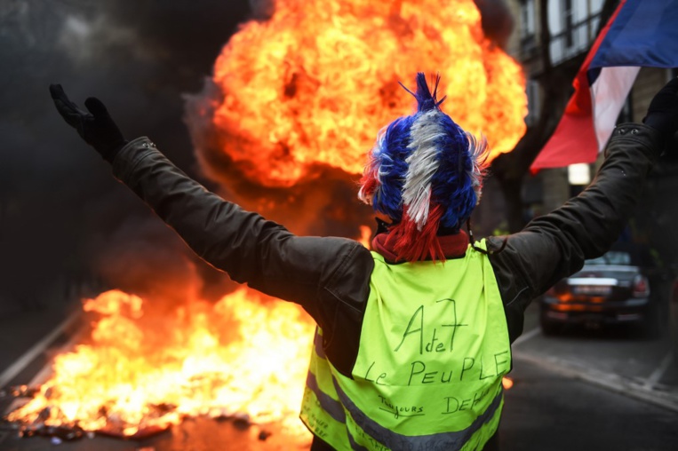 Pour l'anniversaire du mouvement, les "gilets jaunes" espèrent remobiliser la rue Pour l'anniversaire du mouvement, les "gilets jaunes" espèrent remobiliser la rue