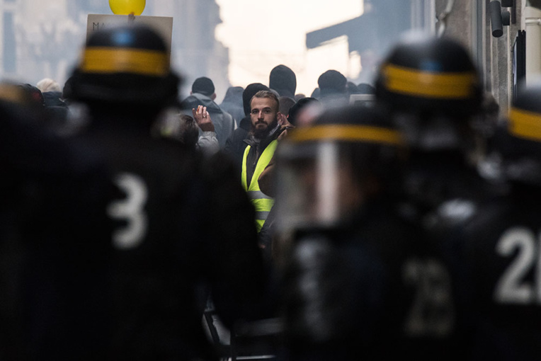 Un an de "gilets jaunes": deuxième journée de manifestations dans le calme Un an de "gilets jaunes": deuxième journée de manifestations dans le calme