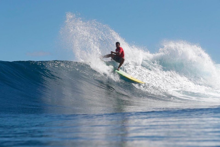 Poenaiki Raioha sur le spot de Soup Bowl, à Barbade