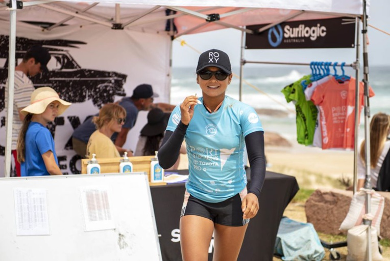 Vahine Fierro trop juste pour le WCT 2020 Vahine Fierro trop juste pour le WCT 2020