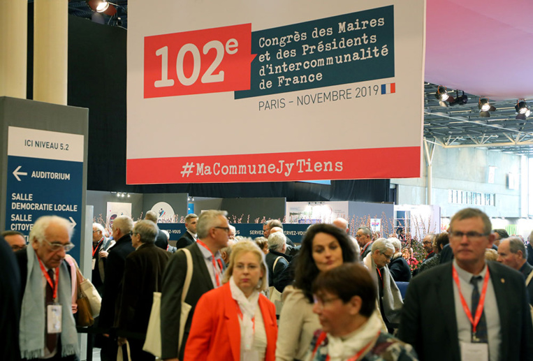 Ouverture du Congrès des maires, en attendant Macron