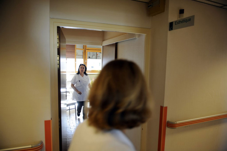Primes, budget, dette...: les principales mesures du plan hôpital
