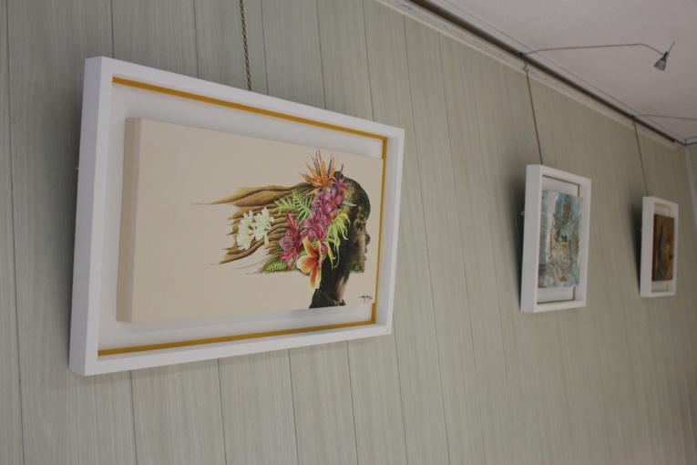 La peintre Hina Mermet toujours aussi "nature" La peintre Hina Mermet toujours aussi "nature"