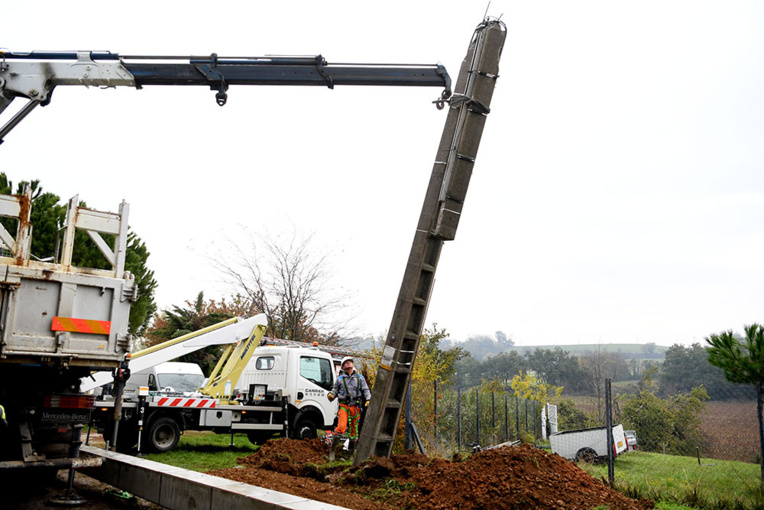 Dans la Drôme, les habitants encore privés d'électricité entre "colère" et "résignation" Dans la Drôme, les habitants encore privés d'électricité entre "colère" et "résignation"