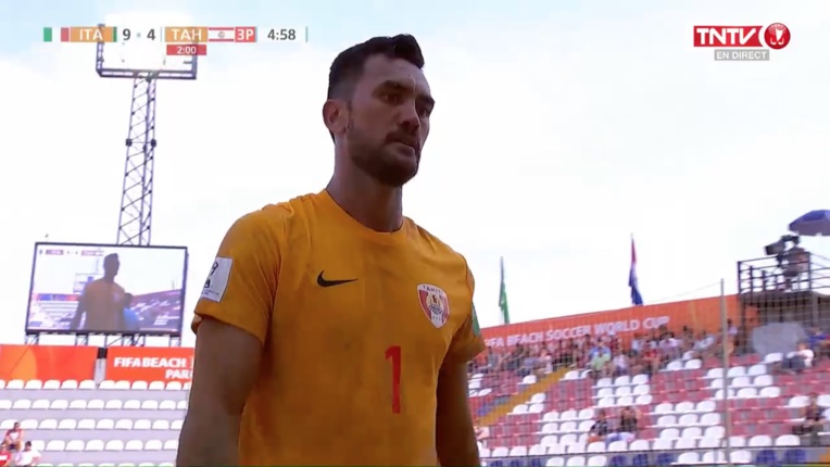 Le gardien des Tiki Toa, Jonathan Torohia, exclu durant le troisième tiers-temps. (Image TNTV) Le gardien des Tiki Toa, Jonathan Torohia, exclu durant le troisième tiers-temps. (Image TNTV)