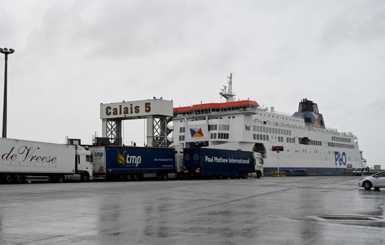 Il voyage avec sa mère décédée Il voyage avec sa mère décédée