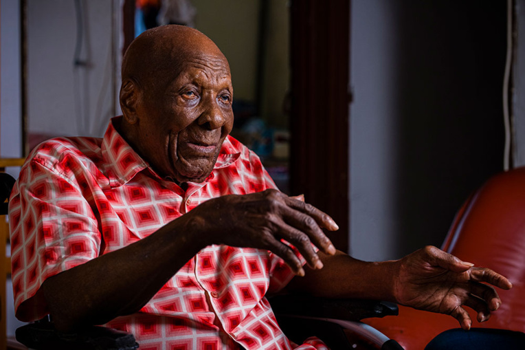 Jules Théobald, doyen des Français, un Martiniquais féru de danse et de fête